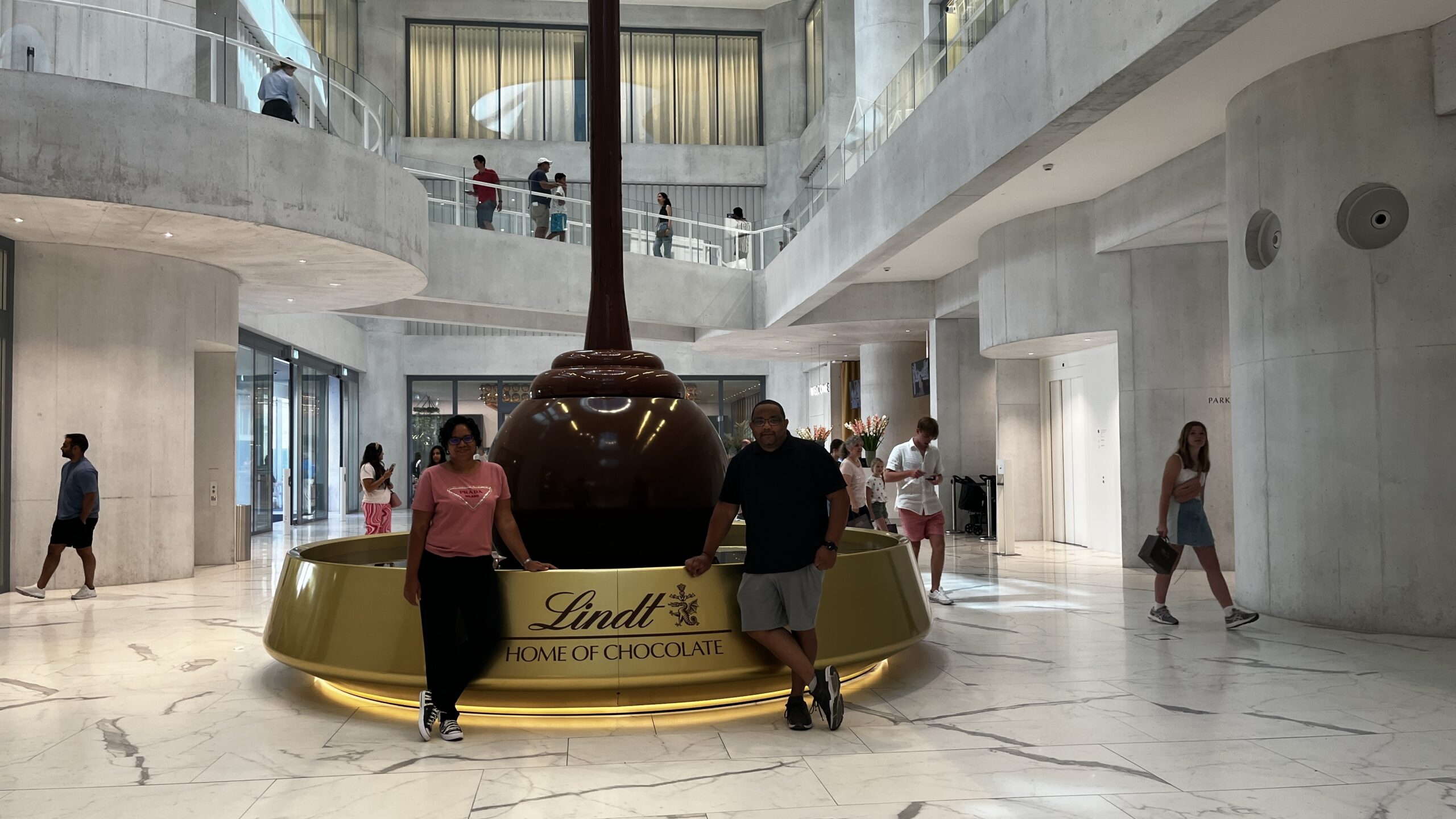 Home Lindt