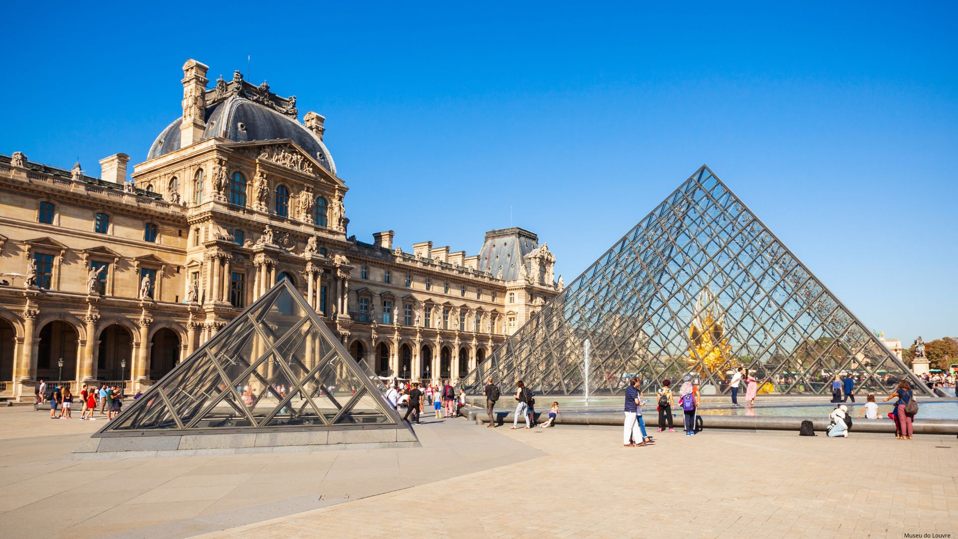 Museu do Louvre