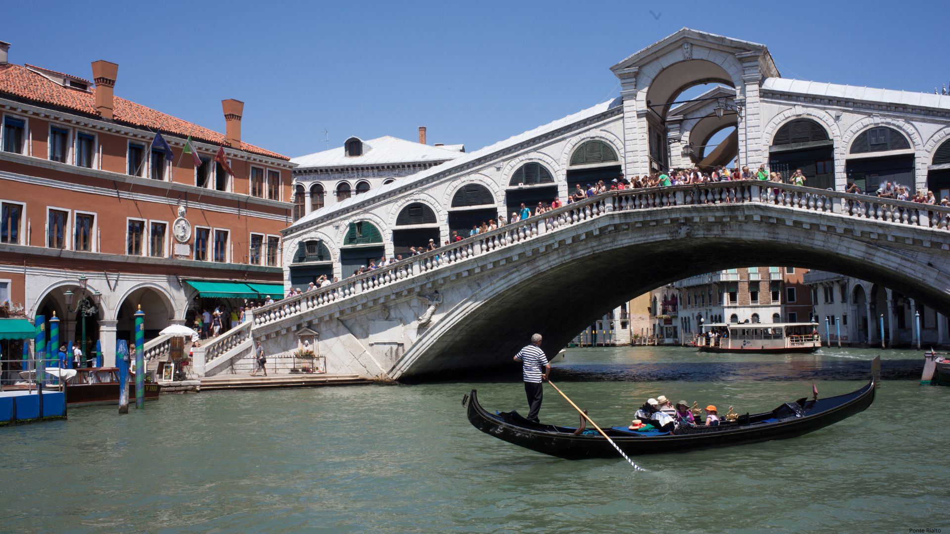 Tire lindas fotos na Ponte Rialto